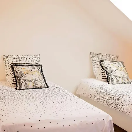 Le Presbytere Des Baraques A Bleriot-plage Apartmán Sangatte