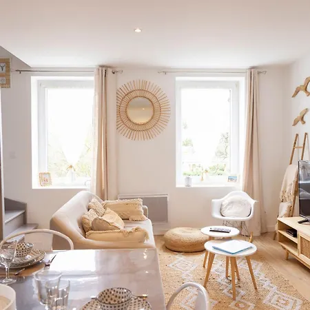 Le Presbytere Des Baraques A Bleriot-plage *